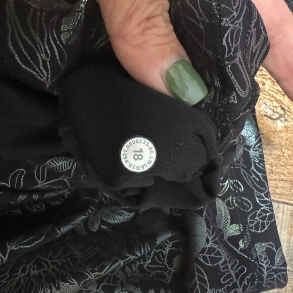 Lululemon Wunder Under High-Rise Tight 28" *Full-On Luxtreme Shine foil size 18 - Picture 5 of 16